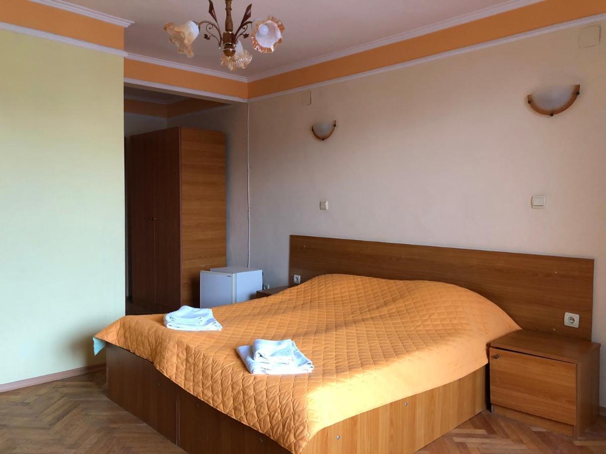 Family Hotel Saint Peter سينتس قسطنطين وهيلينا المظهر الخارجي الصورة