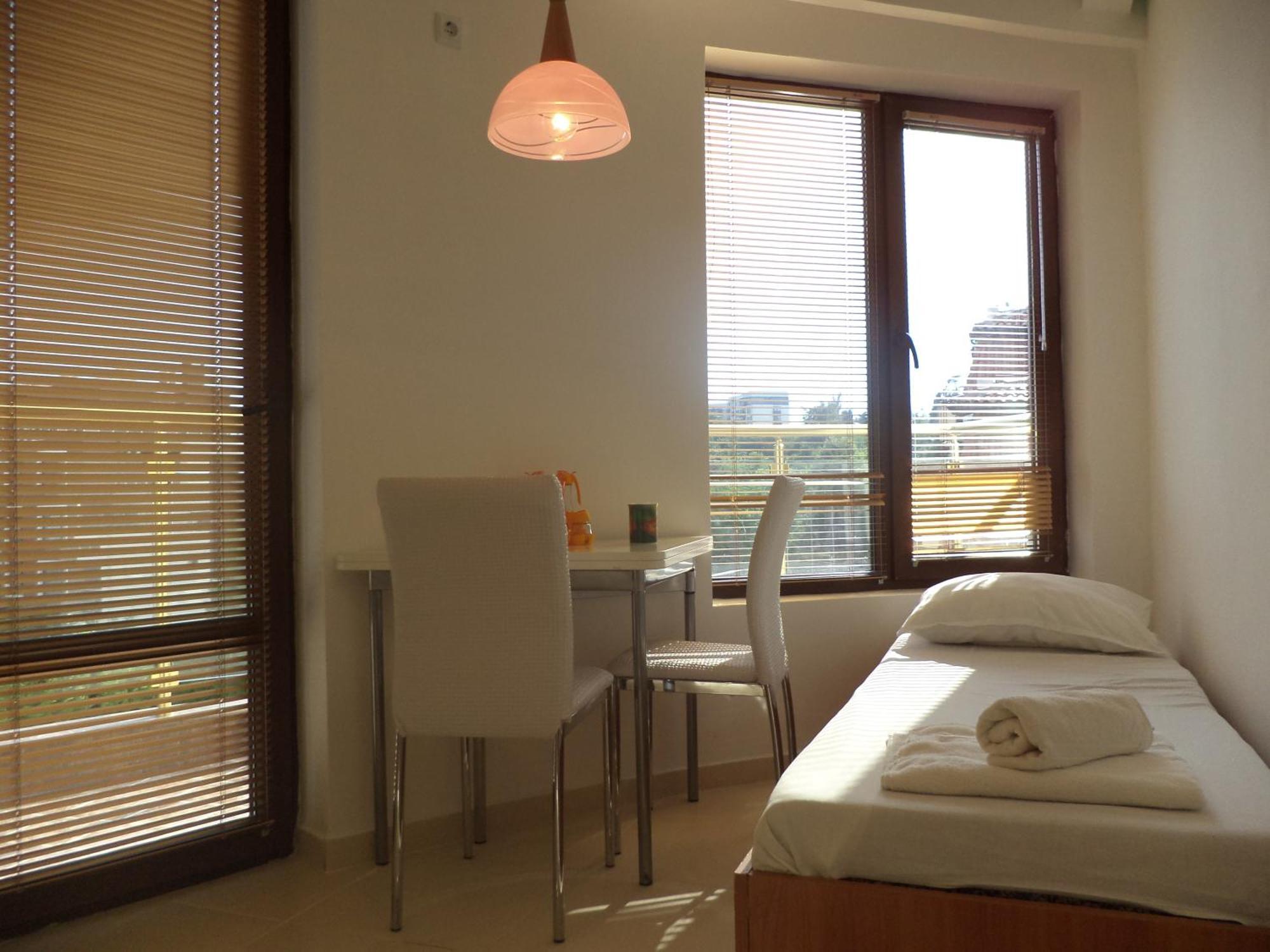 Family Hotel Saint Peter سينتس قسطنطين وهيلينا المظهر الخارجي الصورة