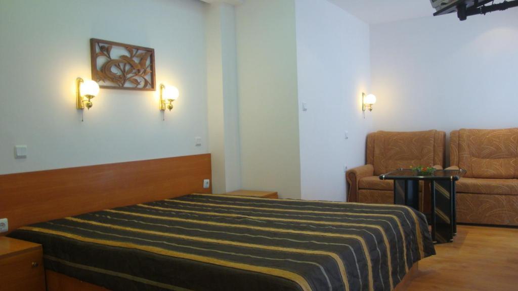 Family Hotel Saint Peter سينتس قسطنطين وهيلينا المظهر الخارجي الصورة