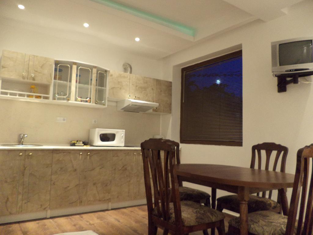 Family Hotel Saint Peter سينتس قسطنطين وهيلينا المظهر الخارجي الصورة